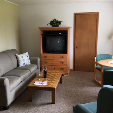 Maxwelton Braes Lodge & Golf Course Baileys Harbor Extérieur photo