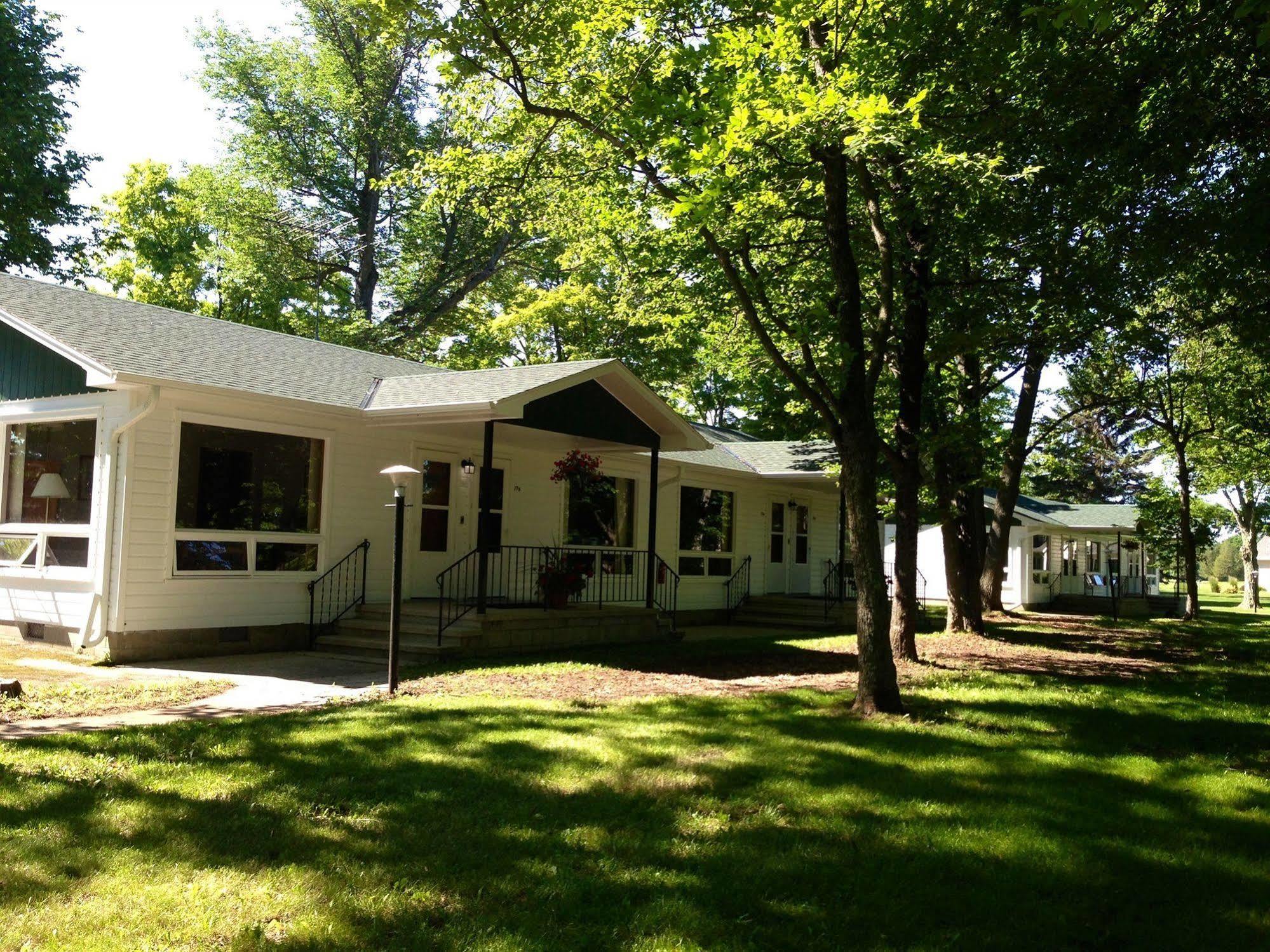 Maxwelton Braes Lodge & Golf Course Baileys Harbor Extérieur photo