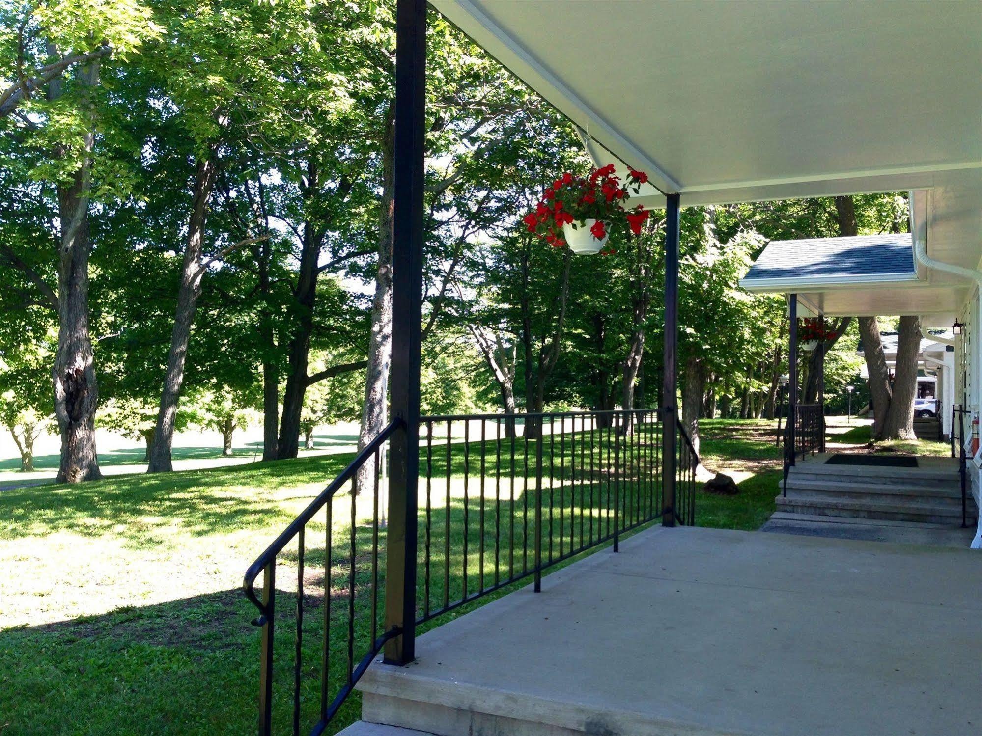 Maxwelton Braes Lodge & Golf Course Baileys Harbor Extérieur photo
