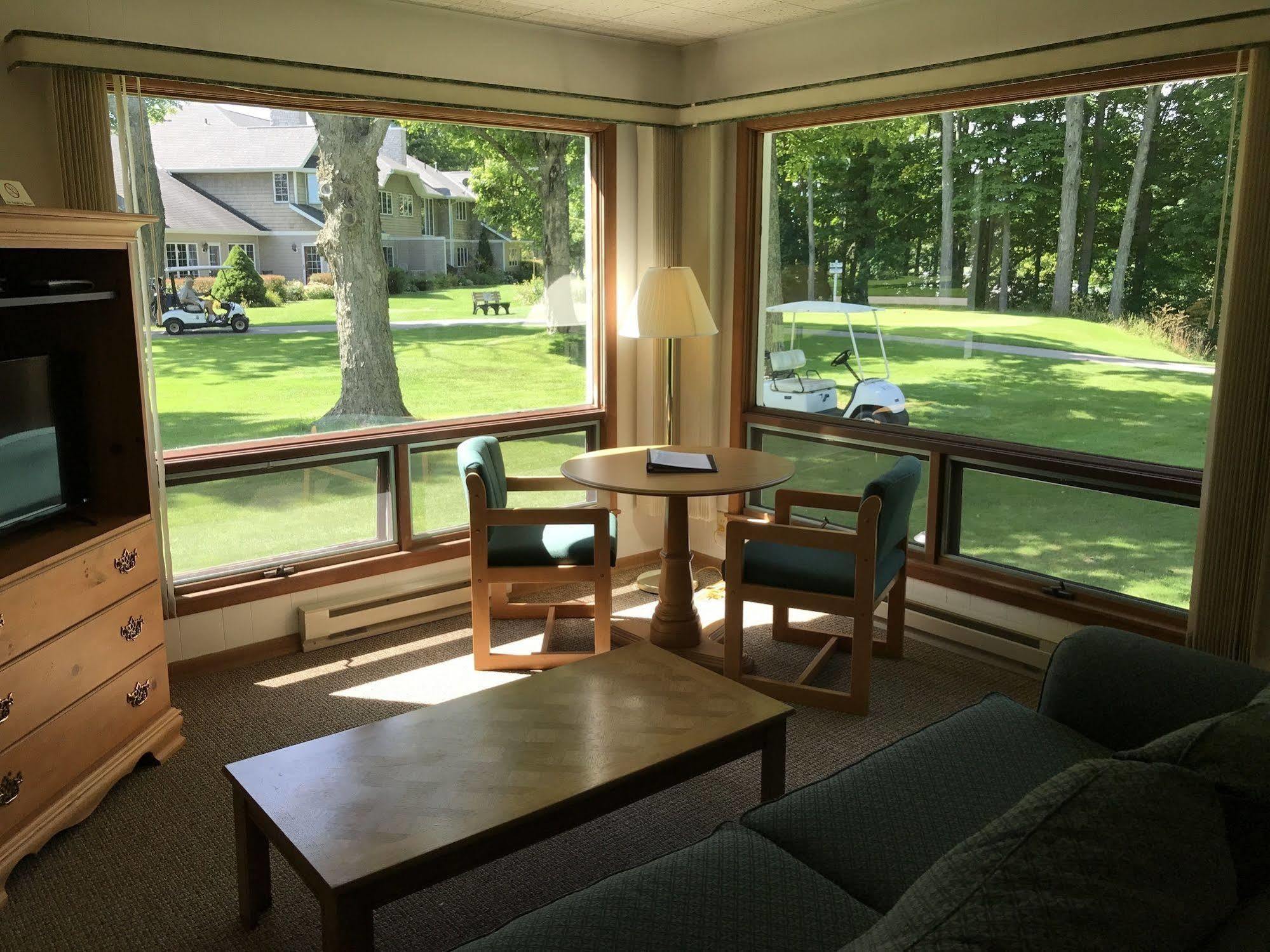 Maxwelton Braes Lodge & Golf Course Baileys Harbor Extérieur photo