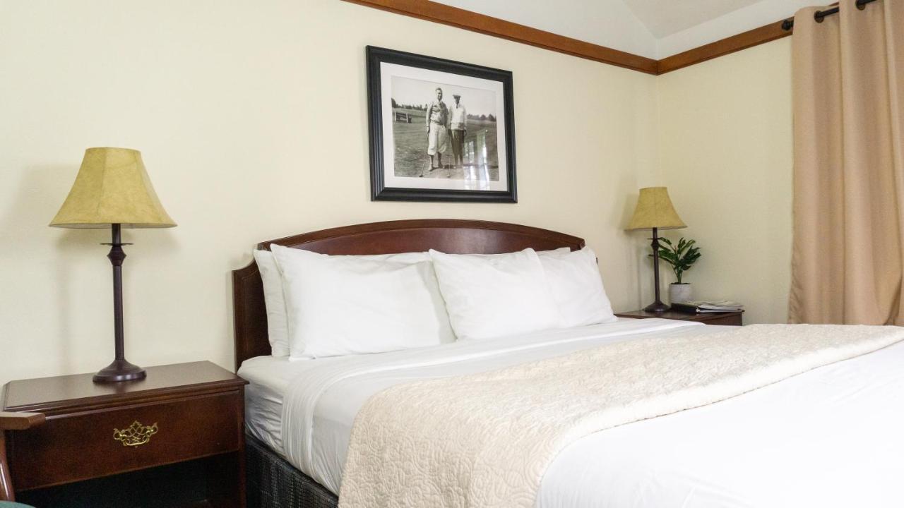 Maxwelton Braes Lodge & Golf Course Baileys Harbor Extérieur photo